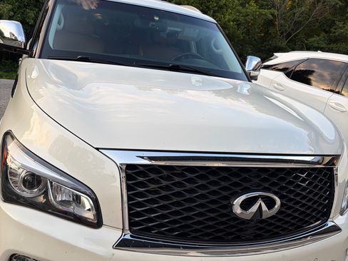 Used 2016 INFINITI QX80 4WD w/ All Season Package image 4