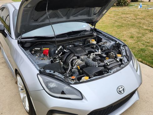 Used 2024 Toyota GR86 Premium image 16