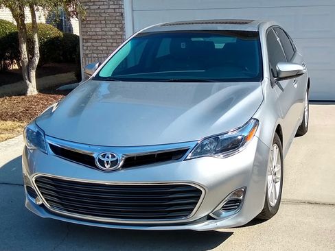 Used 2015 Toyota Avalon XLE Premium image 1