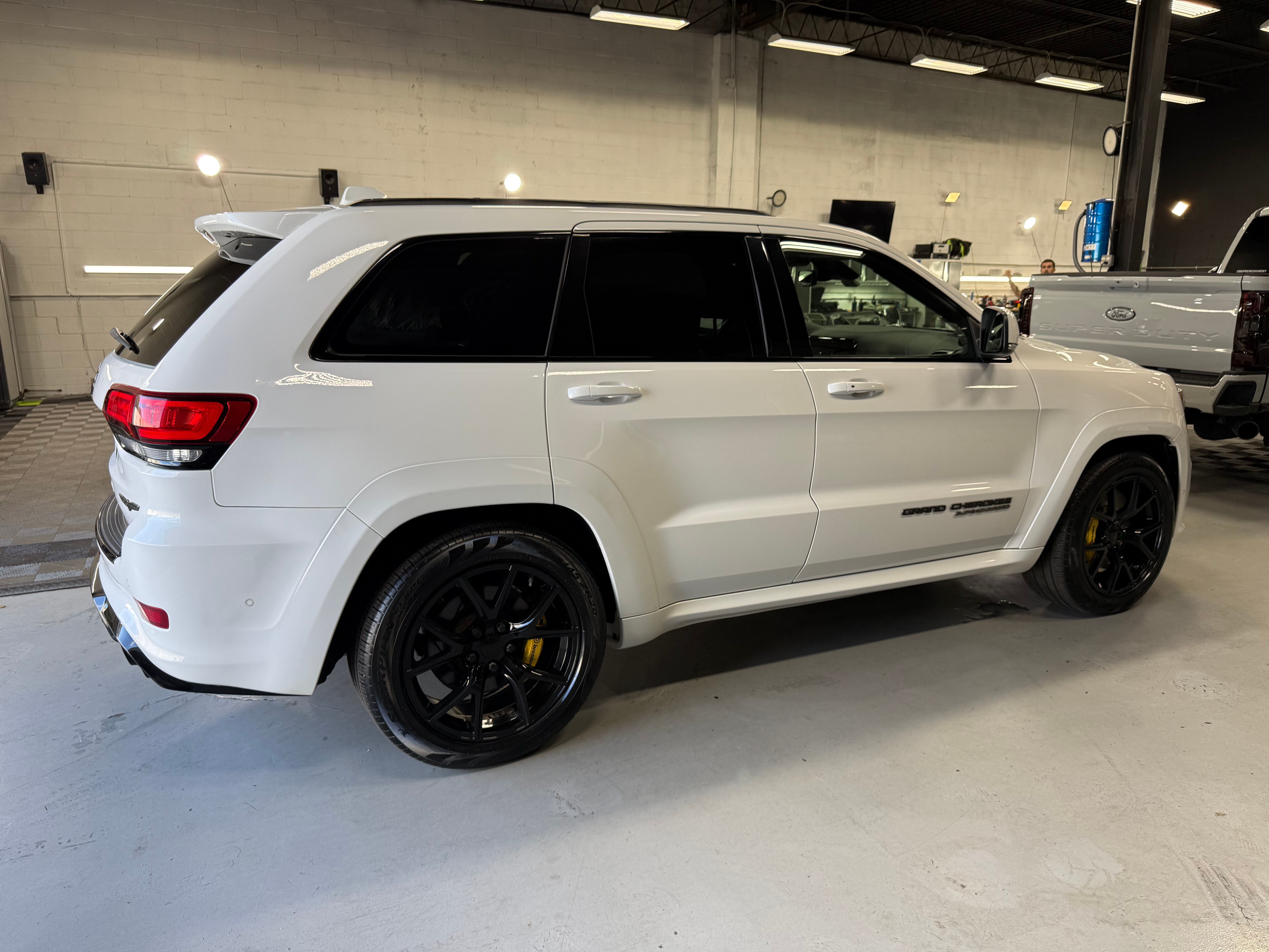 Used 2020 Jeep Grand Cherokee Trackhawk AWD/4WD image 5