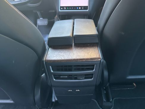 Used 2021 Tesla Model S Long Range Plus image 9