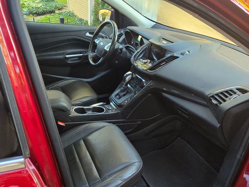 Used 2016 Ford Escape Titanium w/ Equipment Group 301A image 4