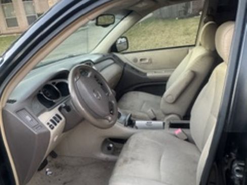 Used 2006 Toyota Highlander 2WD w/ 3rd Row image 8