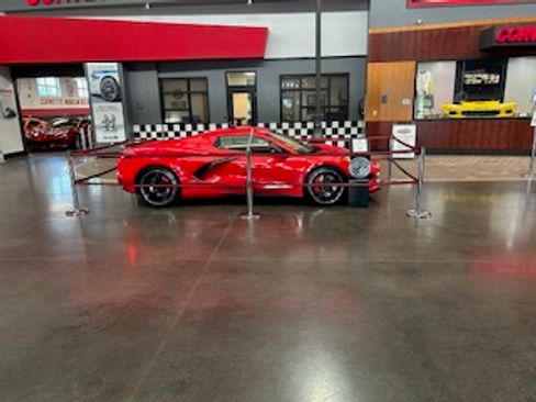 Used 2023 Chevrolet Corvette Stingray Premium Conv w/ Z51 Performance Package image 2