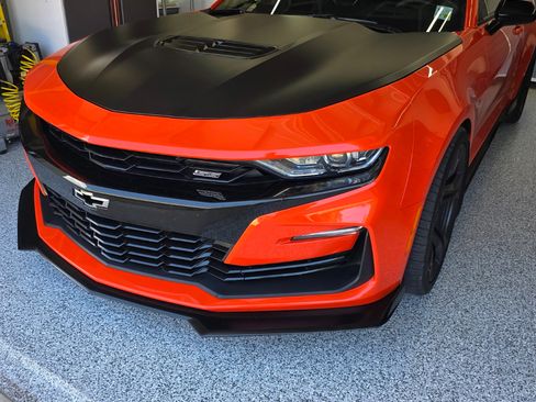 Used 2019 Chevrolet Camaro SS RWD image 16