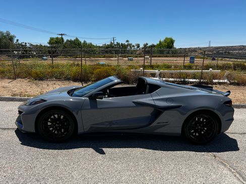 Used 2024 Chevrolet Corvette Z06 w/ Battery Protection Package RWD image 14