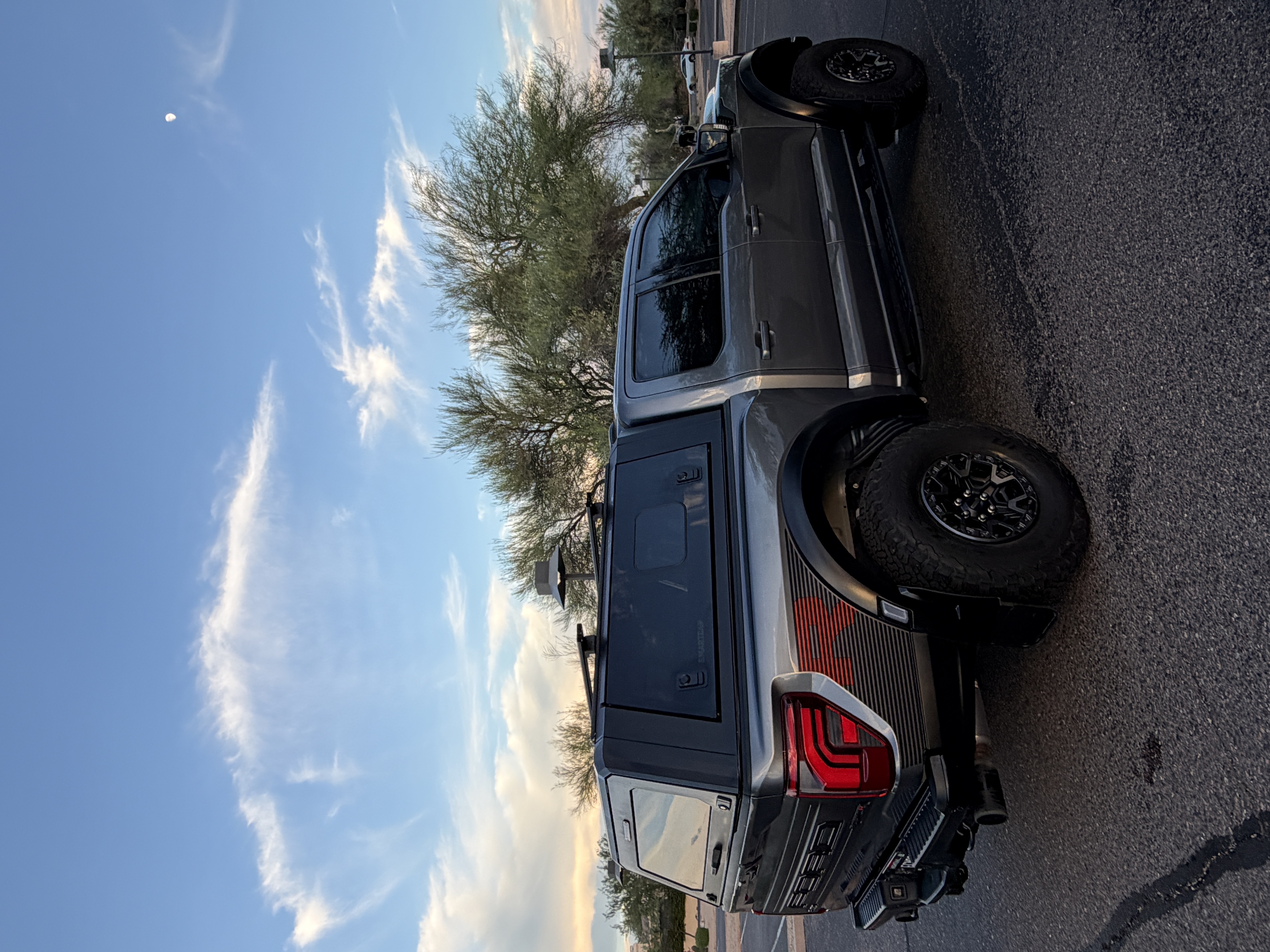 Used 2025 Ford F150 Raptor w/ Equipment Group 803A Raptor R AWD/4WD image 5