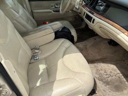 Used 1996 Lincoln Town Car Cartier image 17