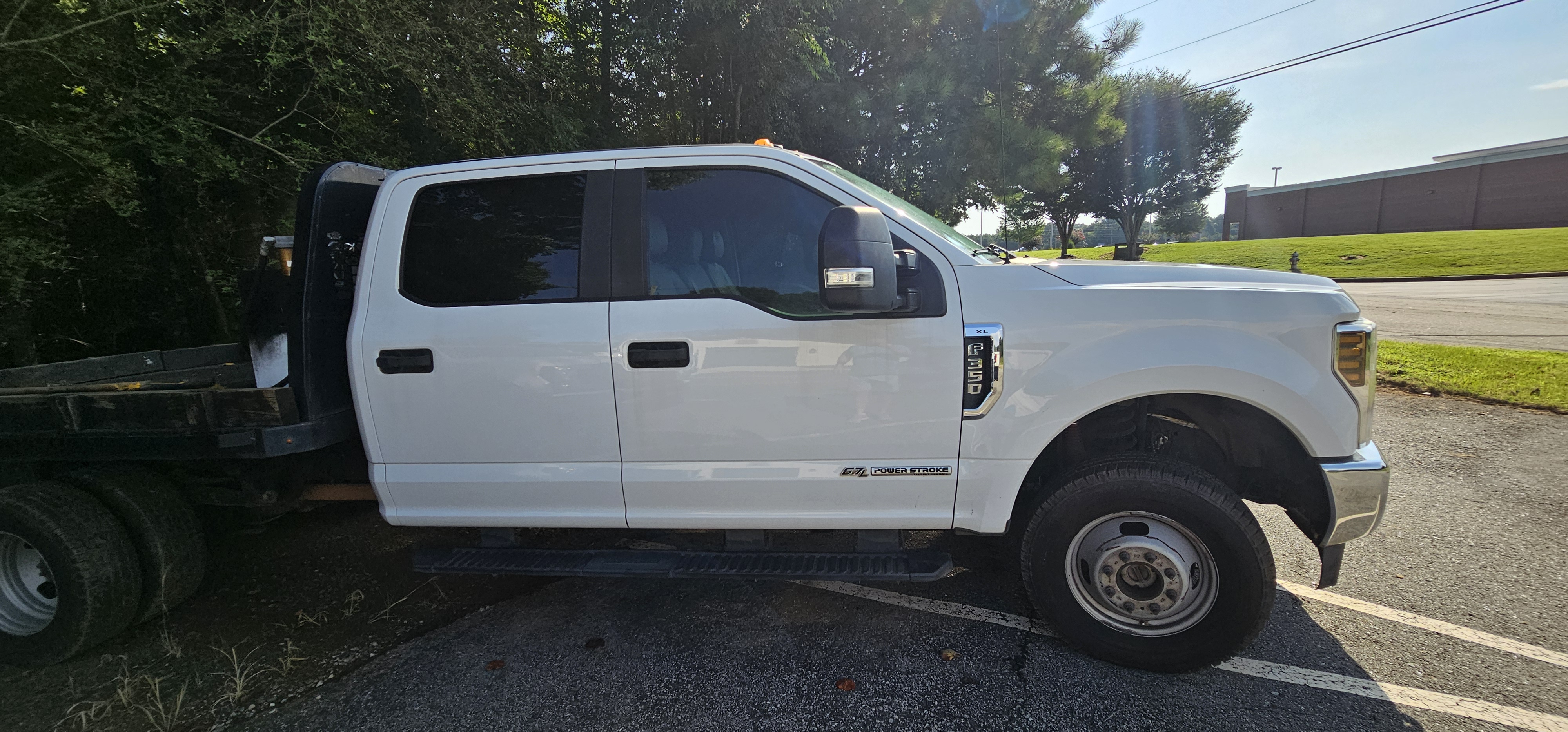 Used 2019 Ford F350 XL w/ Power Equipment Group AWD/4WD image 2