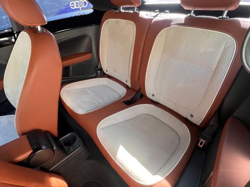 Used 2015 Volkswagen Beetle 1.8T Classic image 17