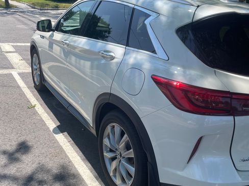 Used 2019 INFINITI QX50 Luxe w/ Navigation Package AWD/4WD image 6