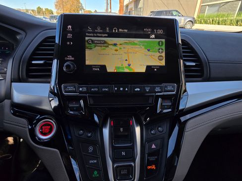 Used 2018 Honda Odyssey Elite image 21