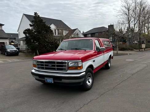 Used 1996 Ford F150 2WD Regular Cab image 2