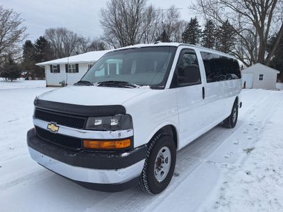 Used 2018 Chevrolet Express 3500 LT w/ LT Preferred Equipment Group