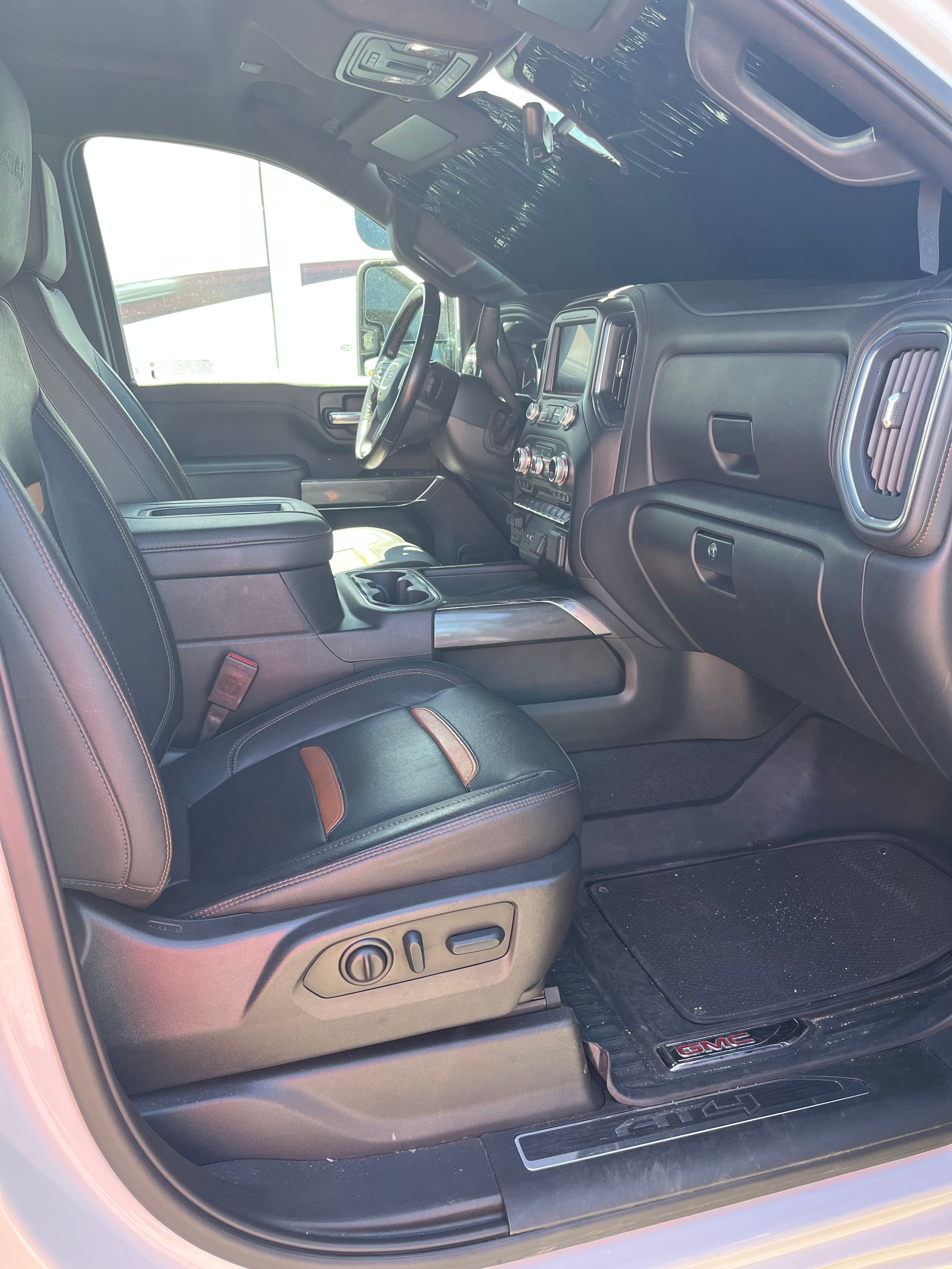 Used 2022 GMC Sierra 2500 AT4 w/ AT4 Preferred Package AWD/4WD image 10