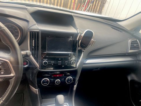 Used 2020 Subaru Forester Premium image 25