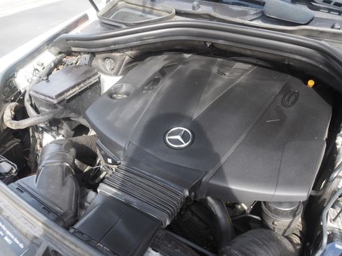 Used 2015 Mercedes-Benz GL 320 BlueTEC 4MATIC image 23