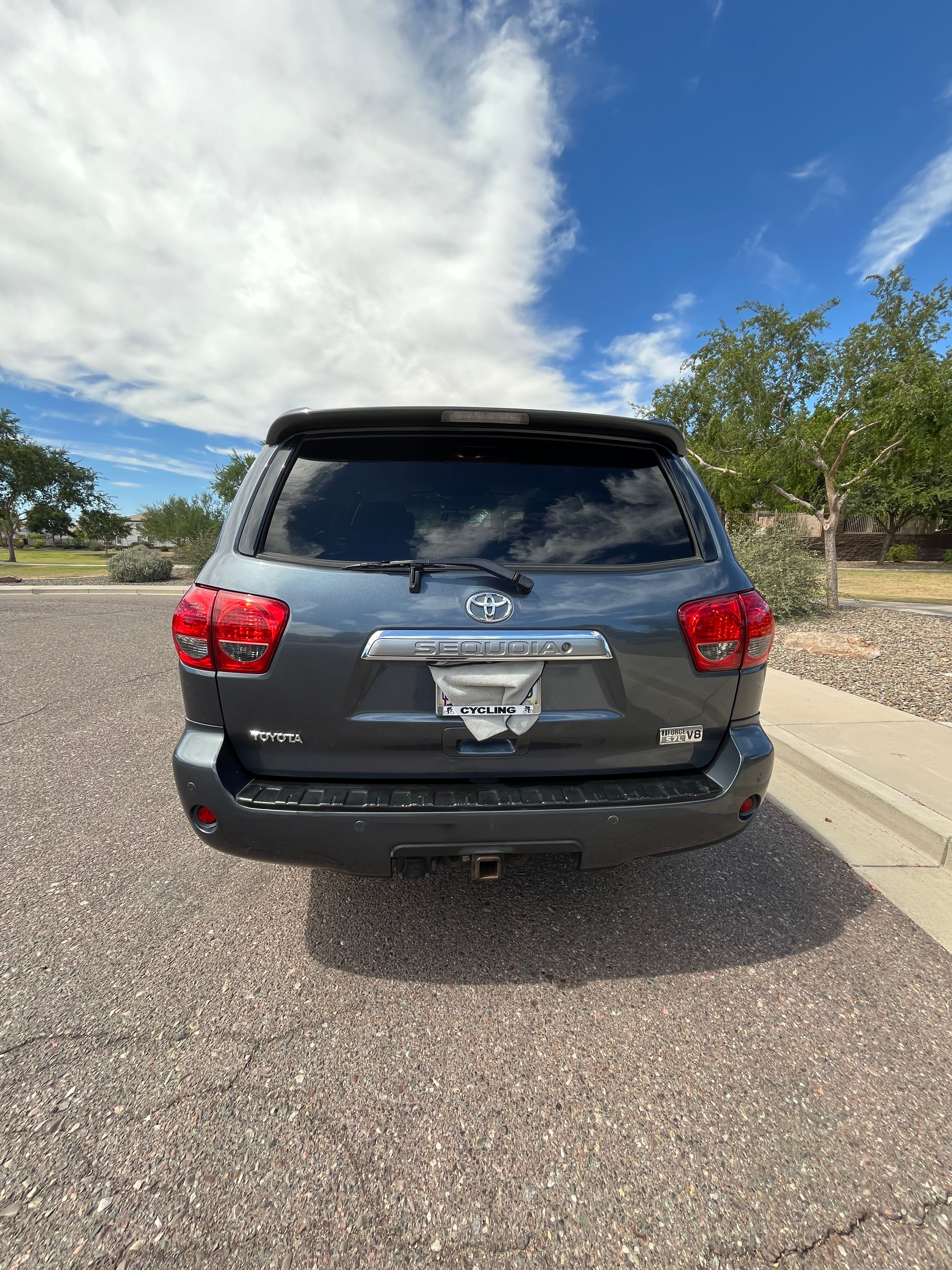 Used 2008 Toyota Sequoia Limited w/ Cold Area Pkg AWD/4WD image 8