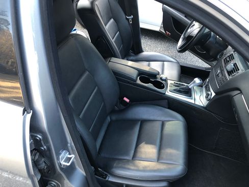 Used 2011 Mercedes-Benz C 300 Sedan image 14