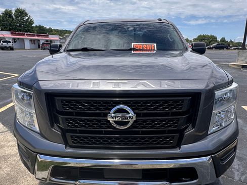 Used 2021 Nissan Titan SV AWD/4WD image 1