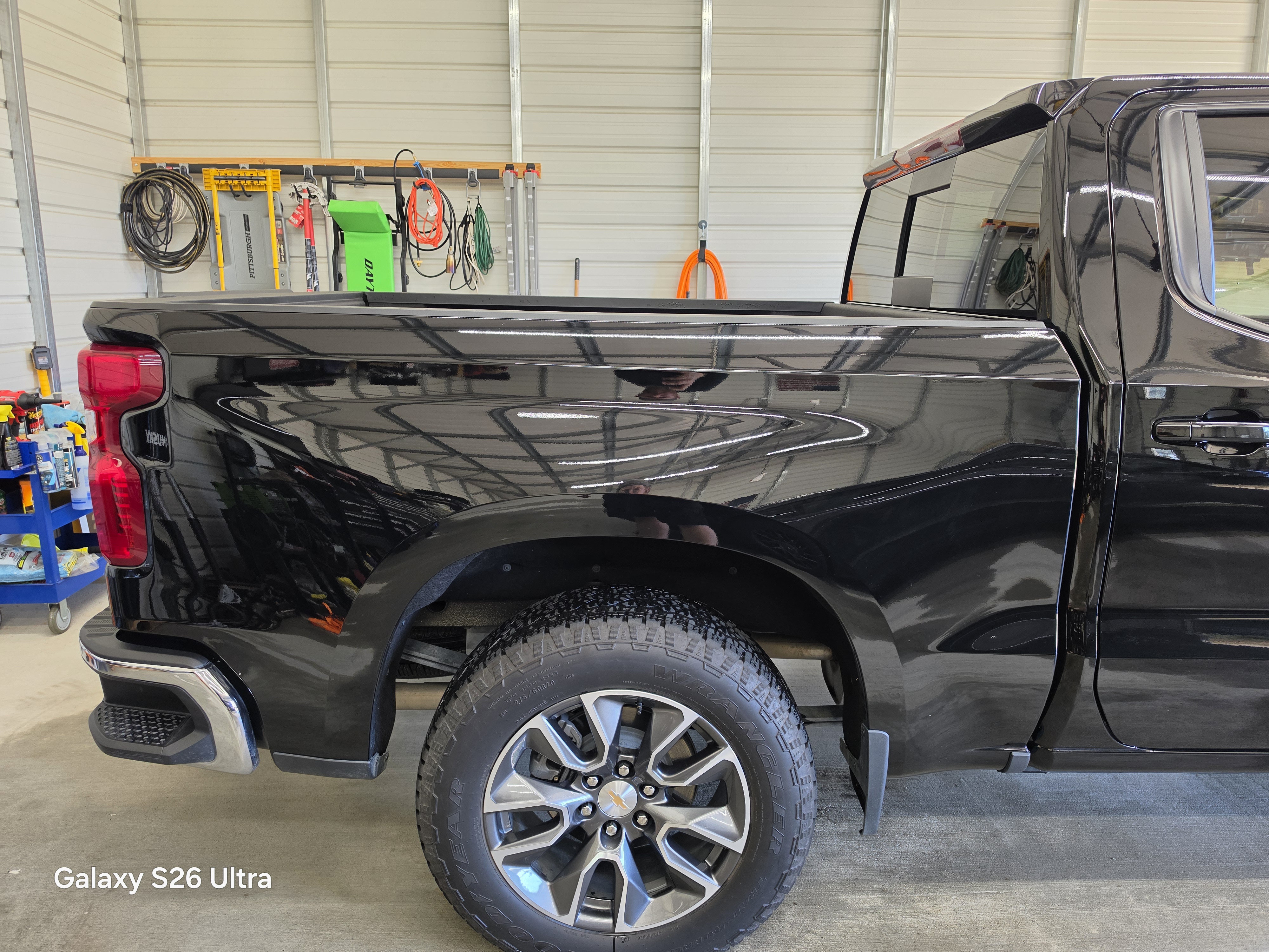 Used 2025 Chevrolet Silverado 1500 LT w/ Z71 Off-Road Package AWD/4WD image 1