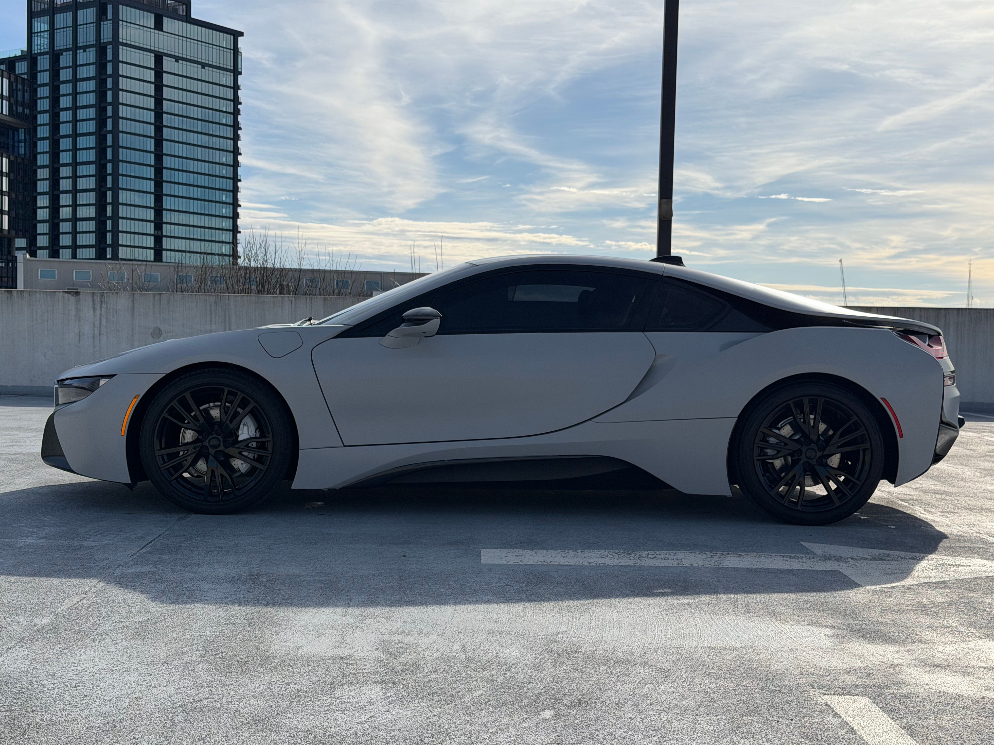 Used 2017 BMW i8 AWD/4WD image 6