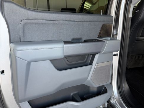 Used 2022 Ford F150 Lariat w/ Equipment Group 502A High image 14