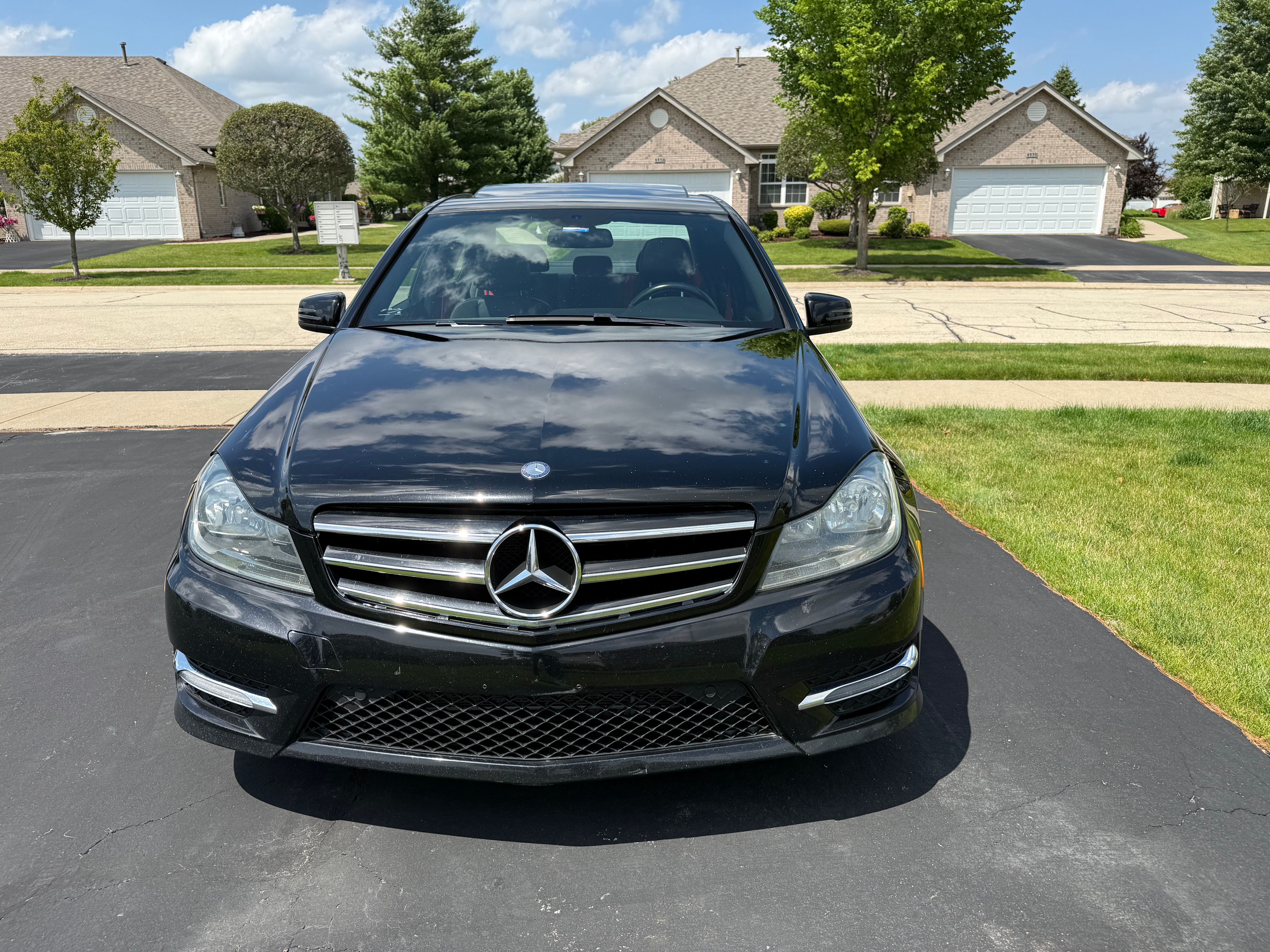 Used 2013 Mercedes-Benz C 300 4MATIC Sedan image 2