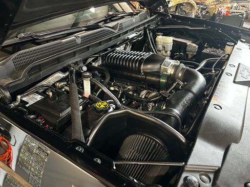 Used 2017 Chevrolet Silverado 1500 LTZ Z71 w/ LTZ Plus Package image 22