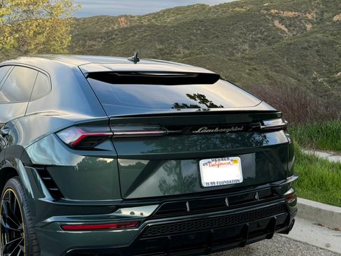 Used 2023 Lamborghini Urus S image 12