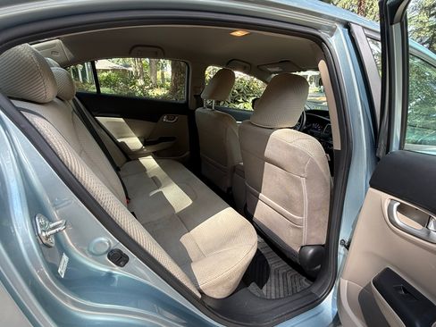 Used 2013 Honda Civic Hybrid Sedan image 15