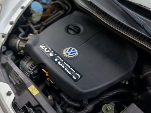 Used 2002 Volkswagen Beetle S image 6