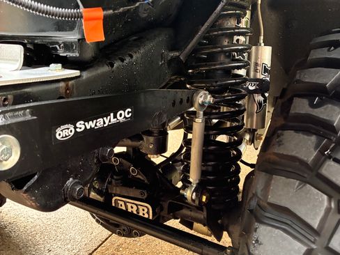 Used 2004 Jeep Wrangler 4WD image 9