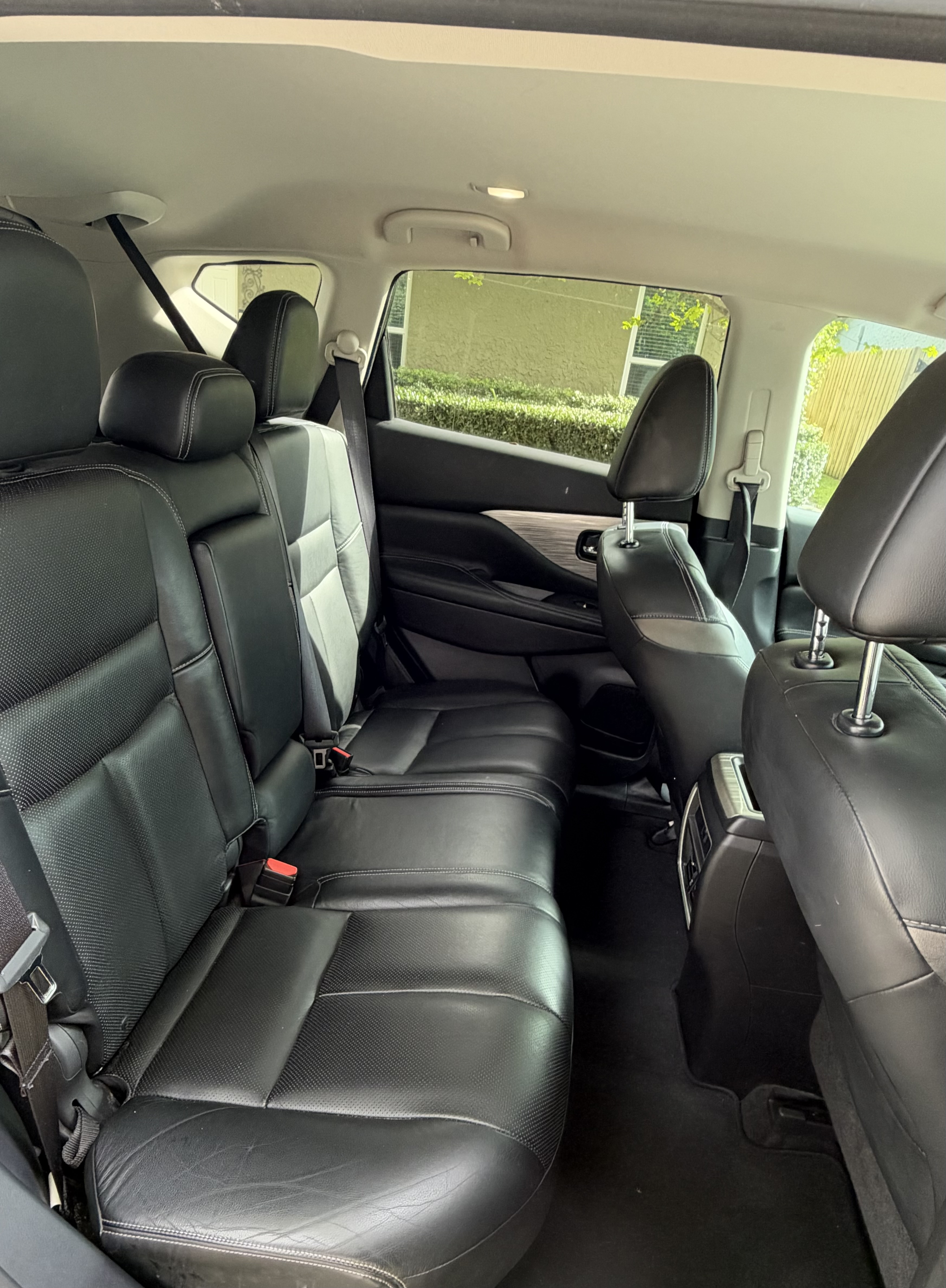 Used 2015 Nissan Murano SL w/ Cargo Package w/Cover FWD image 5