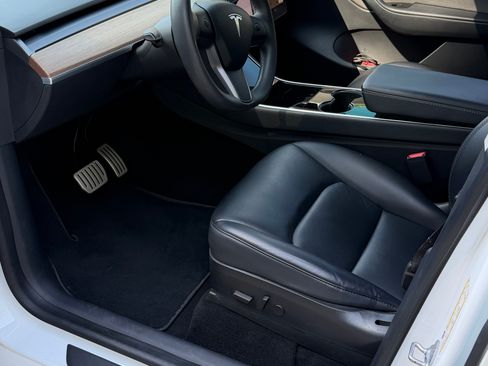 Used 2020 Tesla Model Y Performance AWD/4WD image 10