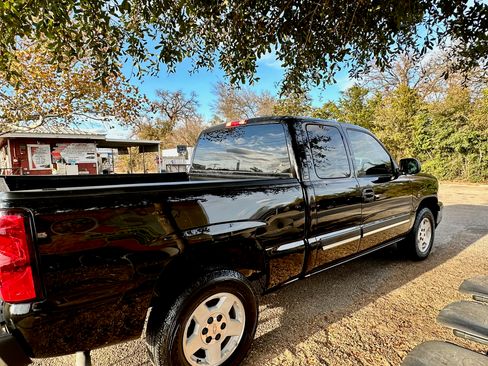 Used 2006 Chevrolet Silverado 1500 LT w/ Onstar Plus Package image 6