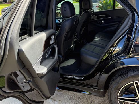 Used 2020 Mercedes-Benz GLE 350 4MATIC image 9