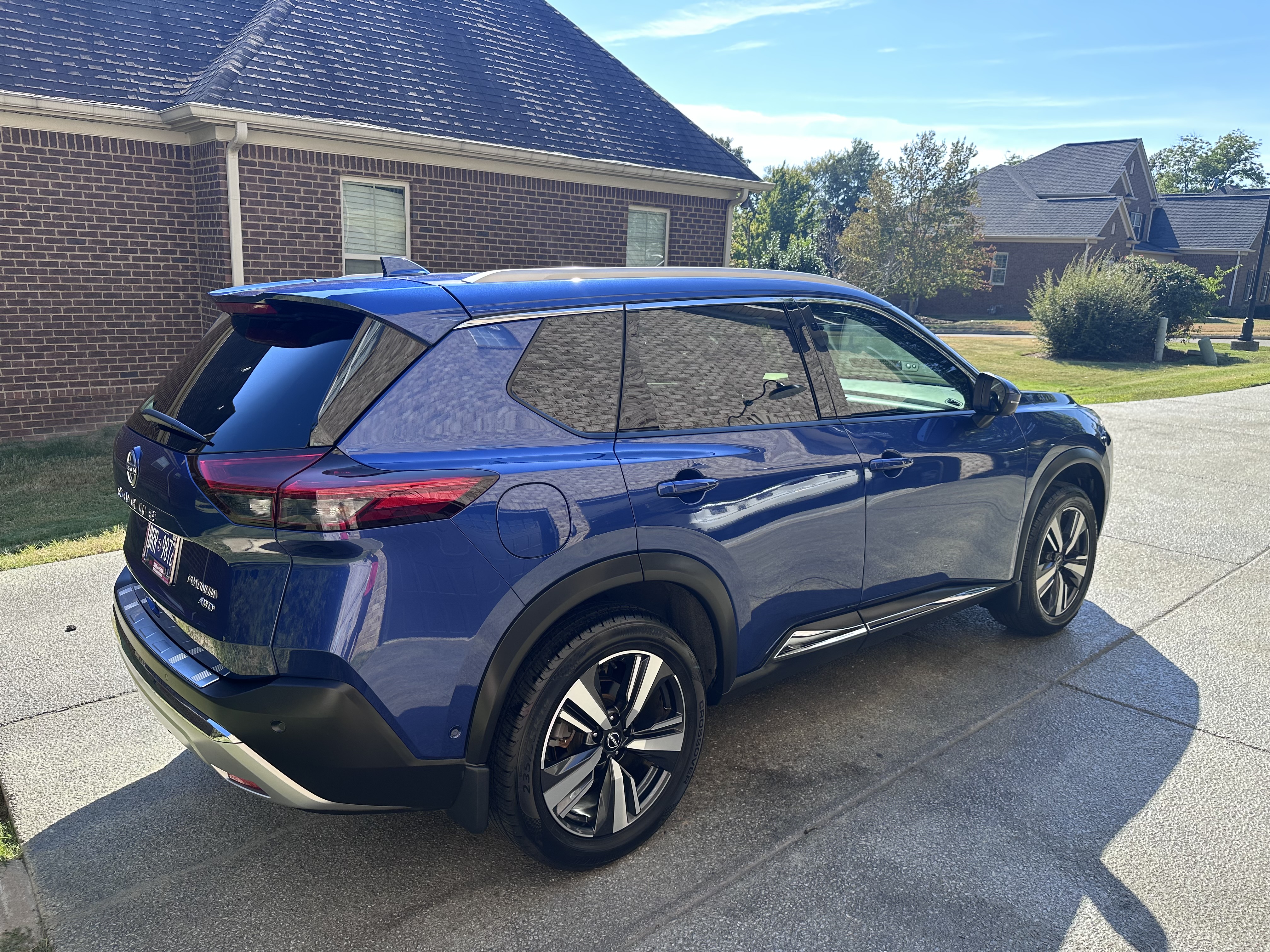 Used 2023 Nissan Rogue Platinum w/ Platinum Premium Package AWD/4WD image 4