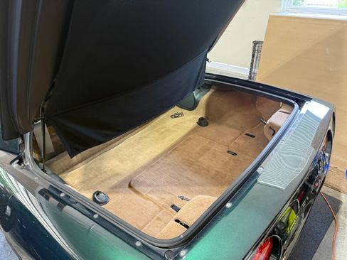 Used 2000 Chevrolet Corvette Coupe w/ Roof Pkg image 16