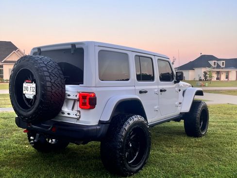 Used 2021 Jeep Wrangler Unlimited Rubicon image 8