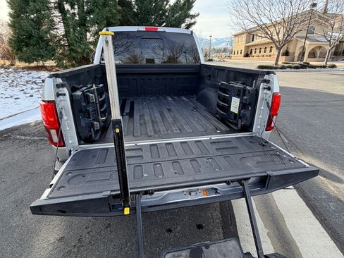 Used 2019 Ford F150 Platinum w/ Equipment Group 701A Luxury image 22