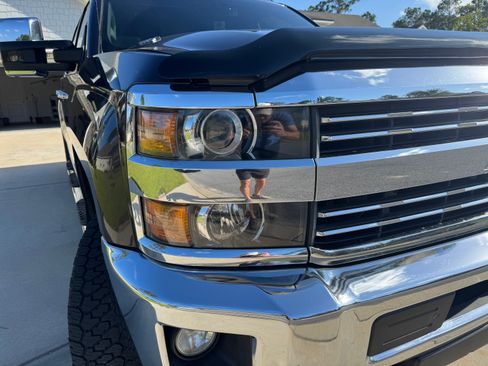 Used 2015 Chevrolet Silverado 2500 LTZ w/ Duramax Plus Package AWD/4WD image 2