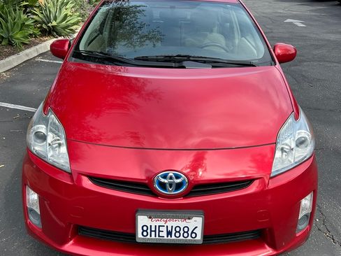 Used 2011 Toyota Prius Three w/ Navigation Pkg image 4