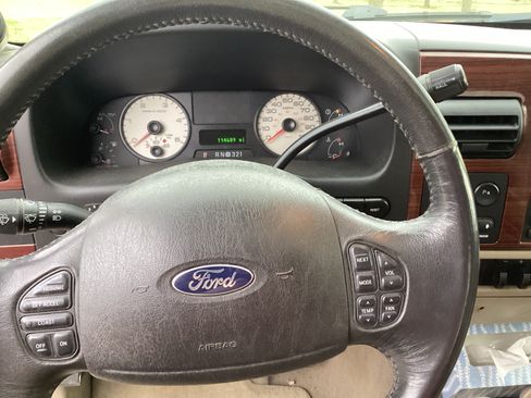 Used 2007 Ford F350 Lariat AWD/4WD image 12