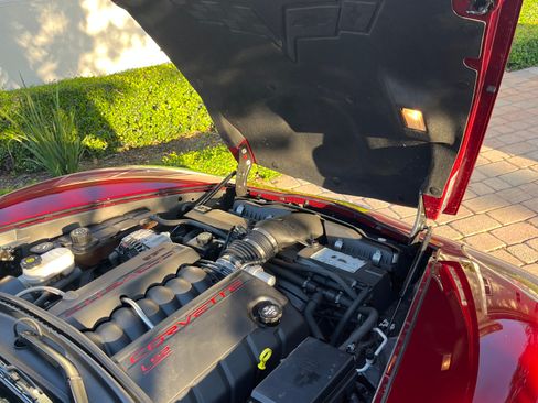 Used 2005 Chevrolet Corvette Convertible w/ Preferred Equipment Group image 20