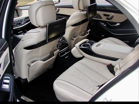 Used 2015 Mercedes-Benz S 550 Sedan image 15