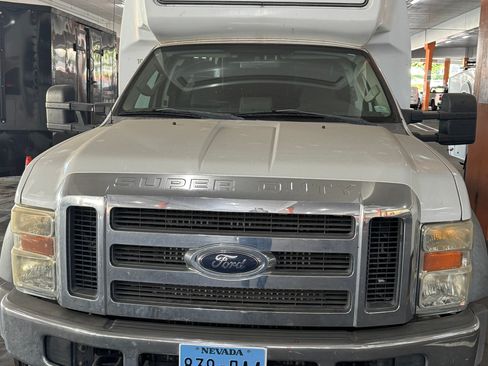 Used 2008 Ford F550 2WD Regular Cab Super Duty image 8