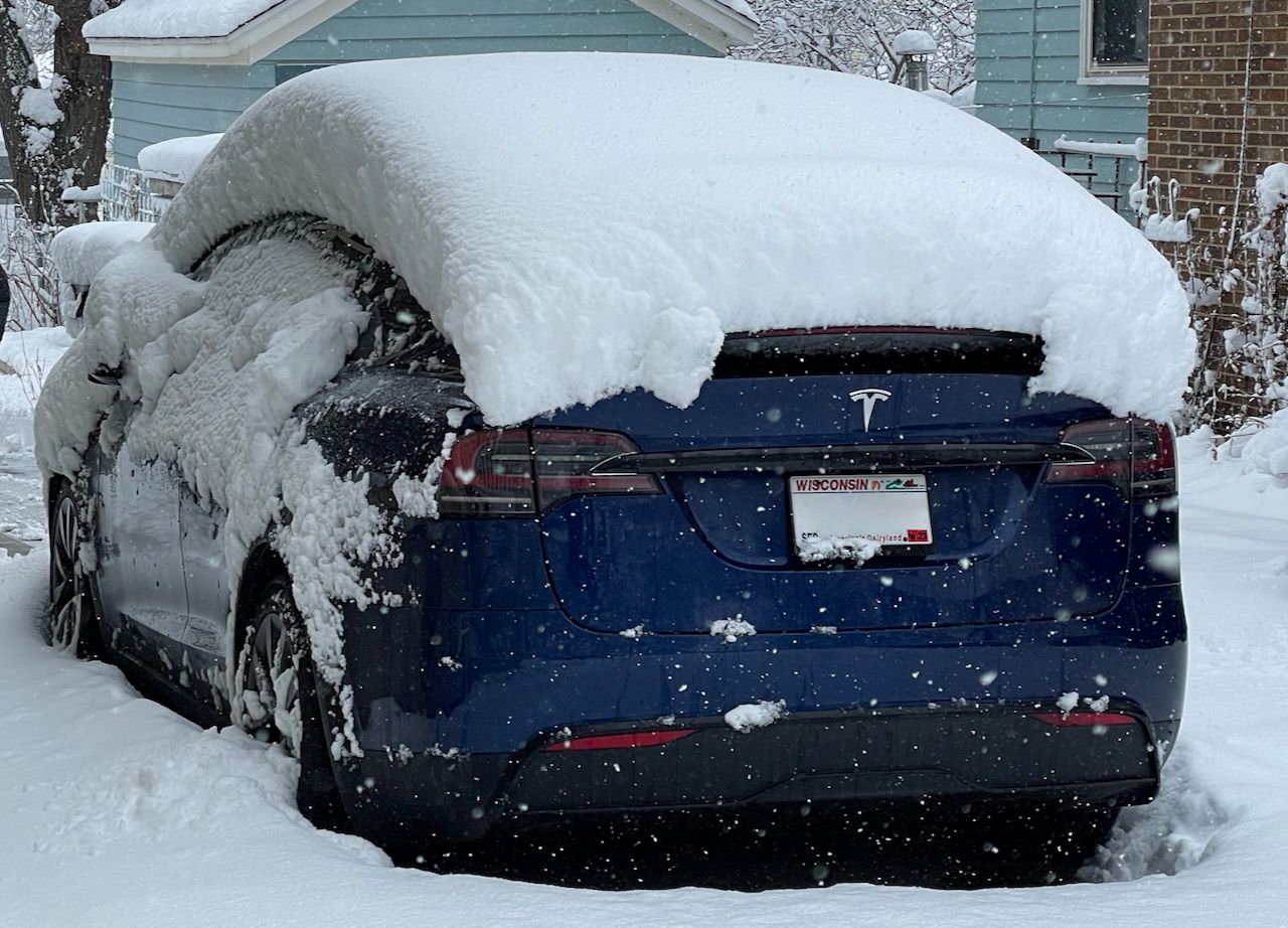 Used 2022 Tesla Model X AWD/4WD image 1