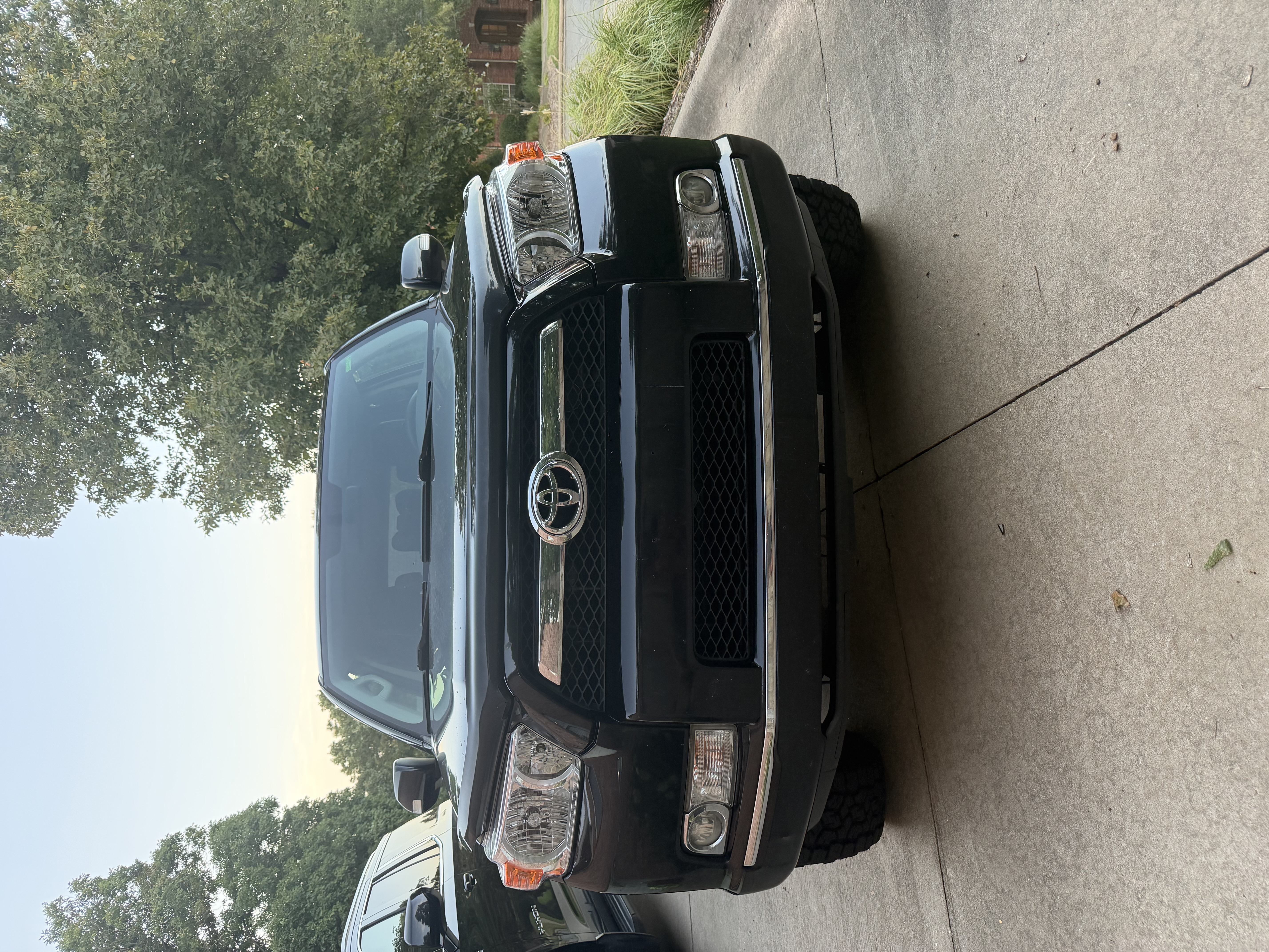 Used 2010 Toyota 4Runner SR5 w/ Convenience Pkg AWD/4WD image 8
