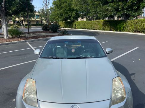 Used 2003 Nissan 350Z Touring RWD image 2